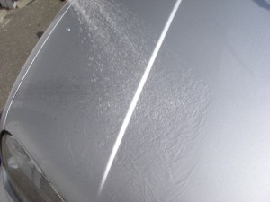 浸水性効果の高いシャンプーでの洗車がオススメ