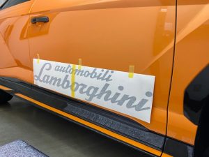 ランボルギーニウルスドア文字ラッピング