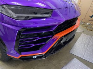 ランボルギーニウルスデザインラッピングフロントバンパーオレンジ小さい四角柄右