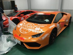 ガムボール3000カーラッピングステッカー貼り