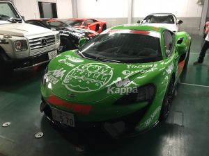 ガムボール3000カーラッピングステッカー貼り
