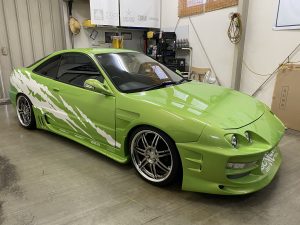 ポコンインテバイナルグラフィック施工完成
