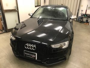 アウディＡ５クーペメッキモールラッピング