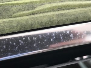 メッキモールの白いくすみ汚れ画像アップ