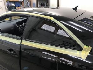 アウディＡ５メッキモールラッピング左施工後