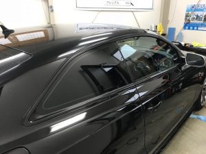 アウディＡ５メッキモールラッピング完成右側全体