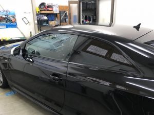 アウディＡ５メッキモールラッピング完成全体