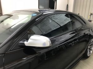 アウディＡ５メッキモールラッピング完成左側