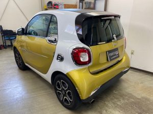 スマートフォーツーリペアラッピング施工前リア