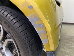 スマートフォーツーリペアラッピング施工中パテ乾燥後
