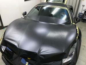 フェラーリ488GTBマットブラックフルラッピング施工ボンネット