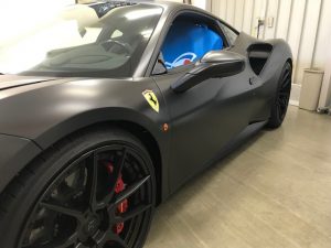 フェラーリ488GTBマットブラックフルラッピング施工完成左前から