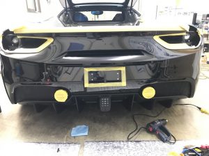 フェラーリ488GTBマットブラックフルラッピング施工前リアバンパー
