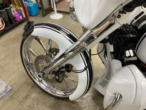 ハーレーダビッドソンカスタムストライプ貼りフロントフェンダー後