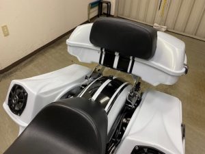 ハーレーダビッドソンカスタムストライプ貼り完成リアフェンダー＆トップケース