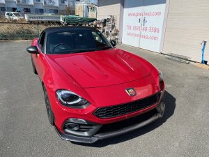 アバルト１２４スパイダーフルラッピング