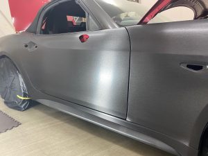 アバルト１２４スパイダーフルラッピング