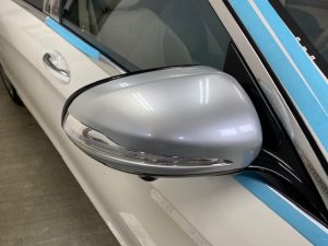 メルセデスAMGGTドアミラー艶ありカーボンラッピング前カバータイプミラー見本