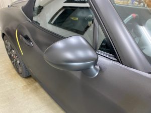 アバルト１２４スパイダーフルラッピング