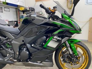 カワサキニンジャ1000sxフルラッピング施工前右横アップ