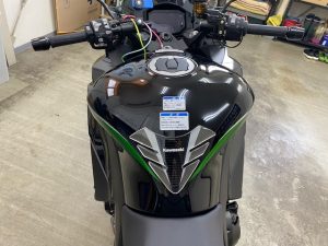 カワサキニンジャ1000sxフルラッピングタンク型取り