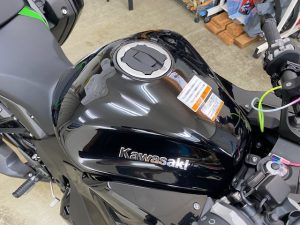 カワサキニンジャ1000sxフルラッピングタンク型取り