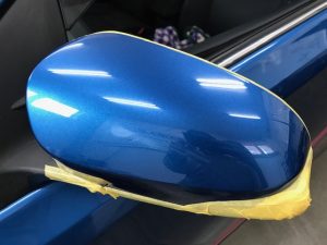 トヨタ　オーリス　左ドアミラー磨き後