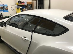 ベントレーコンチネンタルGTウィンドメッキモールラッピング作業完成図反対側