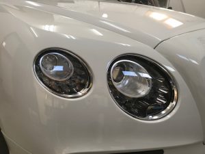 ベントレーコンチネンタルGTヘッドライトメッキリングラッピング作業完反対側