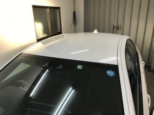 BMW５シリーズルーフラッピング施工前ルーフ