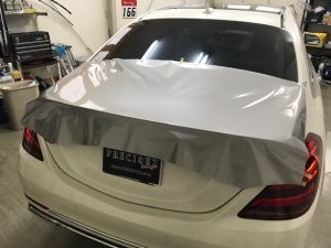 マイバッハV12ツートンラッピングトランク