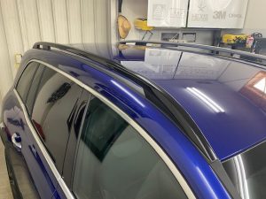 メルセデスベンツＧＬＢモールラッピング施工ルーフレール右前から