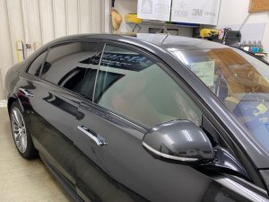 メルセデスベンツ Sクラス メッキモールラッピングウィンドモール完成右