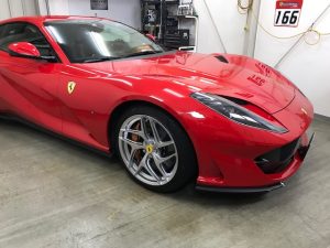 フェラーリ812スーパーファストカーボンラッピング