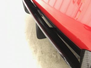フェラーリ812スーパーファストカーボンラッピングリアディフェーサー内側完成