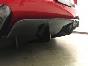フェラーリ812スーパーファストカーボンラッピングリアディフェーサー完成