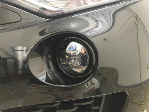 マセラティレバンテメッキフォグランプリングブラックアウト完成