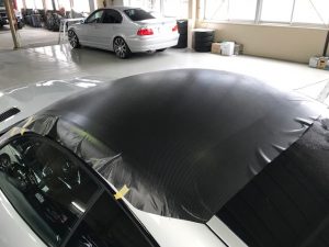 メルセデスＡＭＧＧＴルーフラッピング