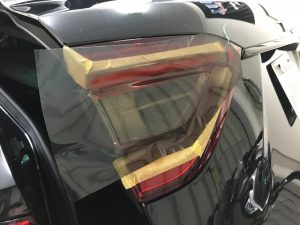 マセラティレバンテテールランプクリアー部分ブラックアウト