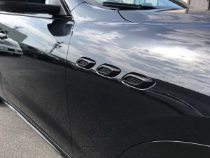 マセラティレバンテメッキモールブラックアウト完成