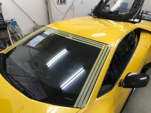 ラボルギーニウラカンペルフォルマンテルーフラッピングクリーニングマスキング