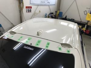 ホンダシビックタイプＲルーフラッピング施工前後ろ