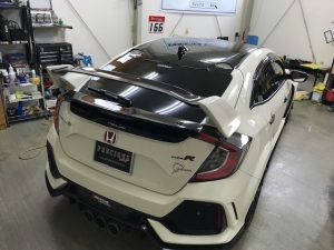 ホンダシビックタイプＲルーフラッピング完成全体後ろ