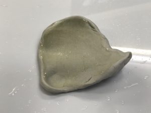 ミニクロスオーバールーフラッピング下処理作業粘土真っ黄色
