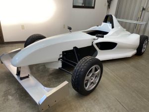 フォーミュラーエンジョイ２デザインラッピング施工前