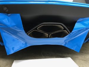 ランボルギーニアヴェンタドールアンダーライン貼り