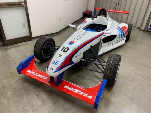 フォーミュラーエンジョイ２デザインラッピング完成