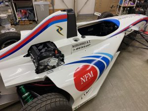 フォーミュラーエンジョイ２デザインラッピング完成