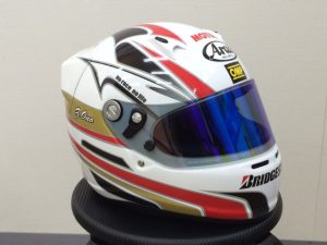 アライSK-6ヘルメットラッピング完成右前