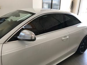 AUDI アウディS５クーペメッキウィンドモールラッピング